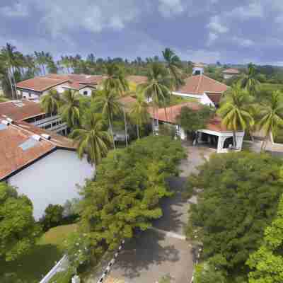Tangerine Beach Hotel Hotel Exterior