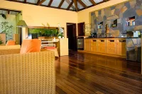 Ocean Beauty Hotels in Cap Malheureux