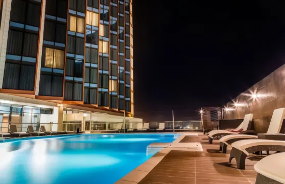 阿比讓阿茲拉酒店