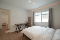 Road Stay Private House