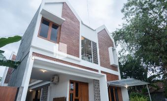Twin House Near Uii Yogyakarta Mitra RedDoorz