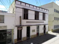 Casona Don Juan Hostel Hotel a 