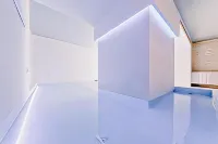 Suite 10 Home Design & Spa - Beach