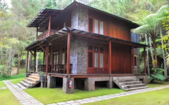 卡斯圖巴度假村 Maribaya公園附近的飯店
