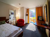 Hotel Carlton Munich Hotels near محطة مترو أونيفيرسيتيت