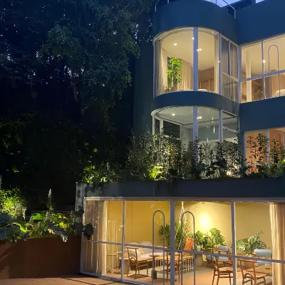 Uma Casa Hotels near Granja Las Americas