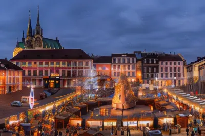 Grandezza Hotel Luxury Palace Hotel in zona orologio astronomico di Brno