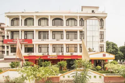 Wowstayz Hotel Jahanvi Dale Hotel dekat Shri Vishwakarma Mandir