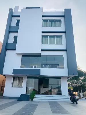 Hotel Skyland Hotels in Gokul Shirgaon