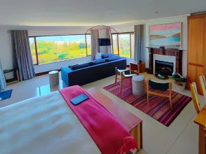 Candlewood Lodge