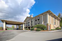Quality Inn & Suites Boone - University Area - Wifi