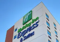 Holiday Inn Express & Suites CD. Juarez - Las Misiones Hotels near Las Torres Plaza Comercial