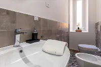Lovely Guest-Room with Private Bathroom 的裡雅斯特省住宿飯店