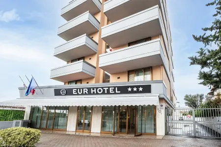 Eurhotel Отели рядом с достопримечательностью «Вилла Кастелло»