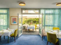هيتسل هوتل شتوتجارت Hotels near فَنجِن