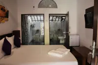 Pavana Hotel