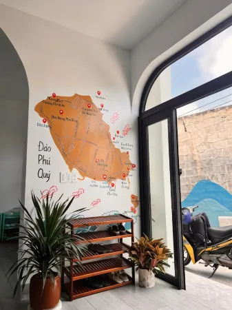 Dứa Homestay Отели в г. Phu Quy