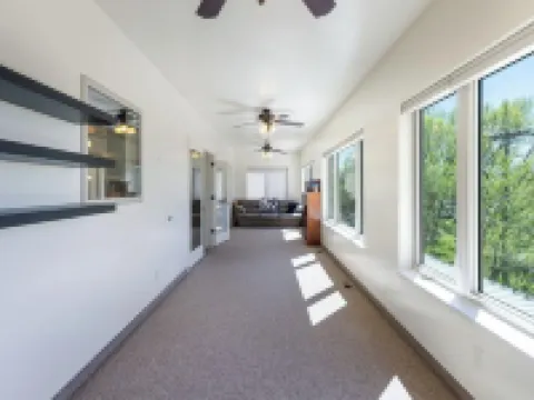 Springville Welcome Home: spacious 5-bedroom house in delightful Springville Hoteles en Springville