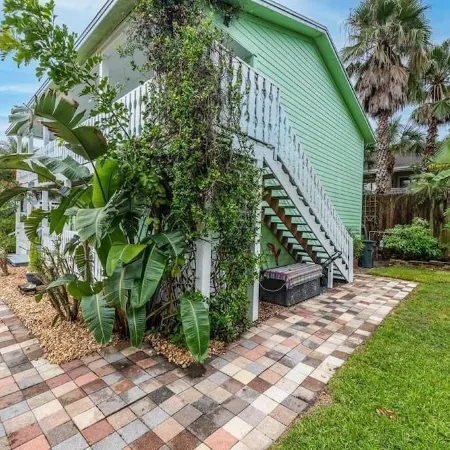Entire duplex, steps to beach, right off A1A!