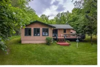 Perfect Summer rental in prime location on Washburn Lake