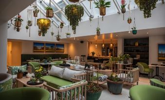 Le Petit Manoir Boutique Hotel
