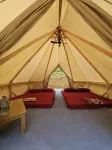 Kaliwatu Sentul Glamping & Campsite Riverside Dayeuh Jonggol 주변 호텔