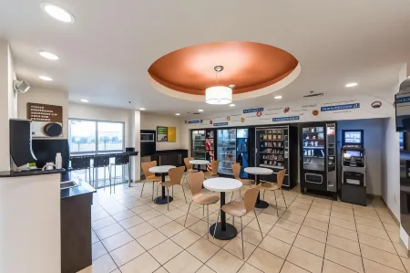 Motel 6 Laredo, TX - Airport