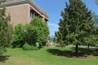 Northside School Bed & Breakfast