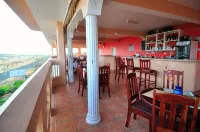 La Heliconia & Day Spa - bar