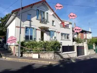 Chalet de Paris Hotels near Eglise Saint-Germain-l'Auxerrois