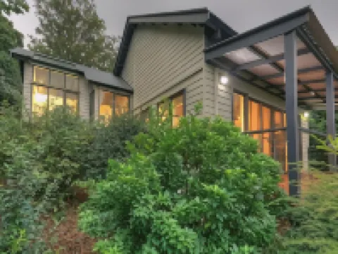 Montville Misty View Cottages Hotels in Montville