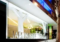Apartosuites Jardines de Sabatini Hotel di Madrid