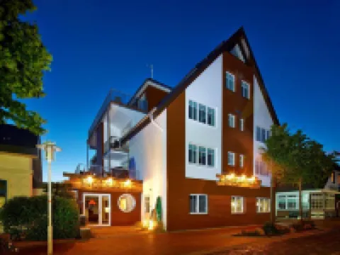 Bernstein-Hotel Bootshaus 鄰近Büsum的酒店