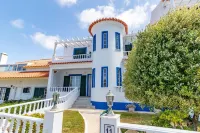 Casa Sardine by ACasaDasCasas