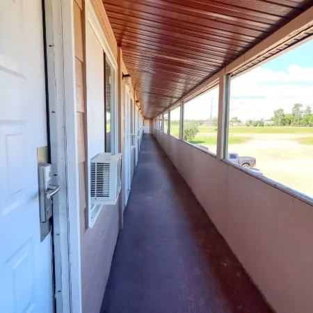 Kings Court Motel