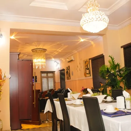 J Gibson Hotel