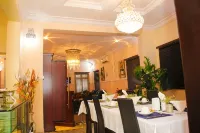 J Gibson Hotel