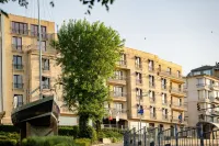 Panorama Hotel - Free EV Charging Station