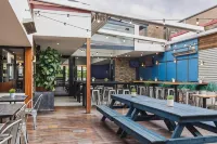 The Lakes Hotel, Rosebery Hotels in Zetland