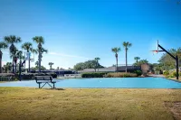 Peaceful Escape Near Beautiful Beach - Charming Tennis Villa