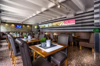 SL'Otel Budget Hotels in Bernburg