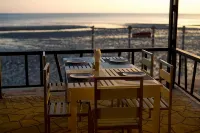 New Travel Beach Hotel & Resort فنادق في ثا ماي