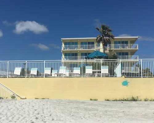 Sea Shells Beach Club Hotels near Sun Splash Park