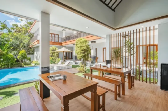 Cove Arganta Отели рядом с достопримечательностью «Mahendradatta University Bali»