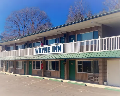 Wayne Inn Hotels in Wayne County