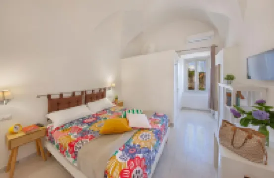 奇歐斯特羅之家酒店