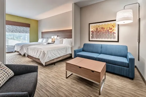 Holiday Inn Express & Suites Lake Zurich-Barrington