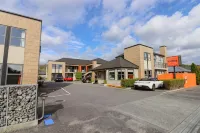 Coleraine Suites & Apartments - Parking