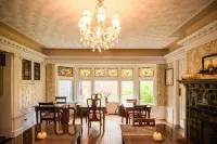 Manor House Inn - 3-Star
