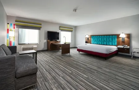 Hampton Inn & Suites Salinas Отели рядом с достопримечательностью «Салинас»